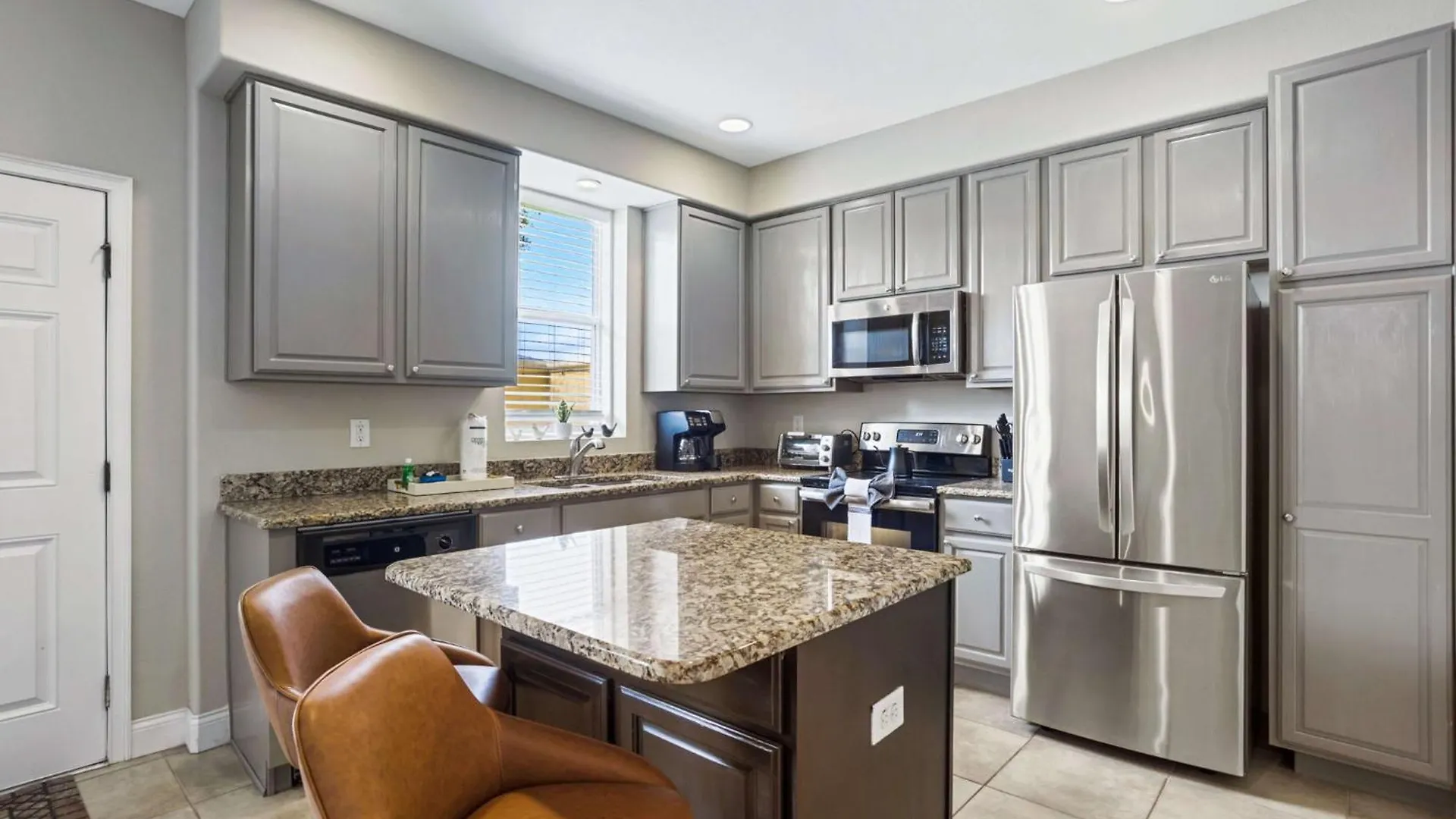 4 Bed Villa Tierra Del Sol Retreat Davenport United States