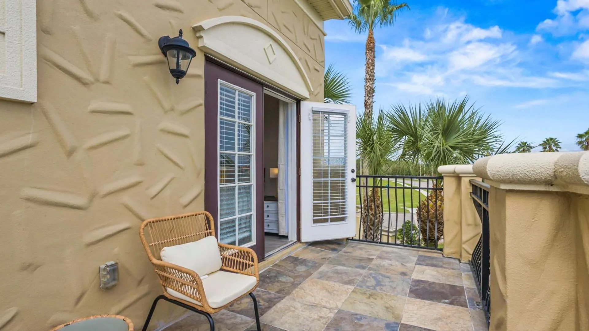 4 Bed Villa Tierra Del Sol Retreat Davenport United States